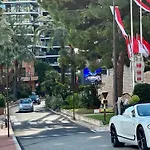 Larvotto Monaco & Terrasse 罗克布吕讷-卡普马丹